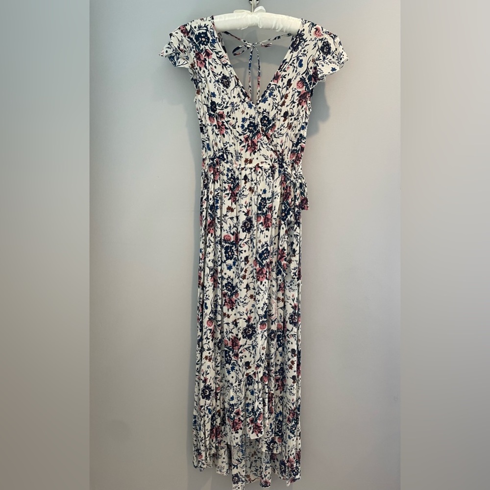 BAND OF GYPSIES high low midi cream floral dress. Size XS. EUC